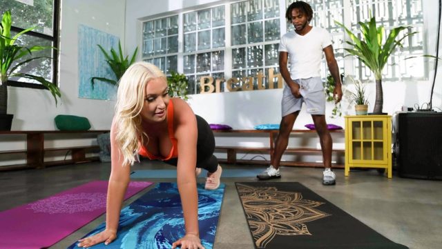 Brazzers – Kate Berkley Berkeringat Di Gym