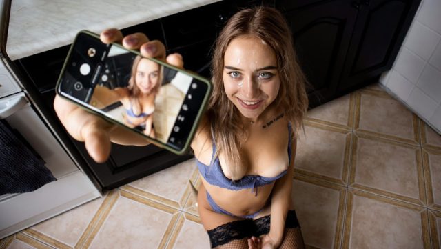 Pesta Ulang Tahun Cuckold Yang Menggoda