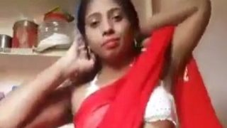 Tante Tamil Bugil – Video Lengkap Buka Saree Hingga Telanjang