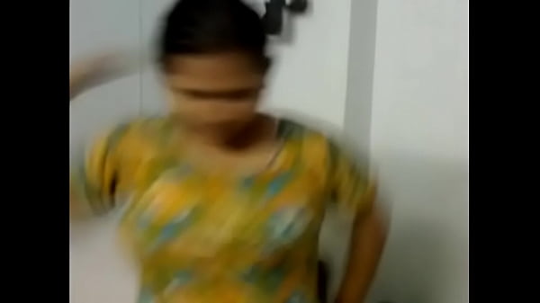 Gadis Desi Seksi Usai Mandi Basah Kuyup