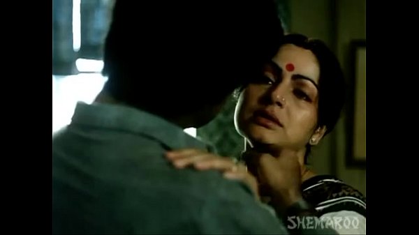 Adegan Mesra Rakhee Di Film Paroma – Sensasi Panas Yang Tak Terlupakan (360p)