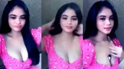 Kylie Belahan Payudara Besar Montok