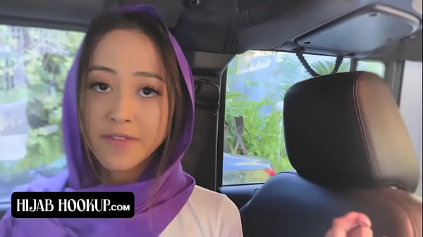 Gadis Muslim Alexia Anders Sembunyi-sembunyikan Pacar Untuk Kenikmatan Terlarang Dan Ketahuan Ayah