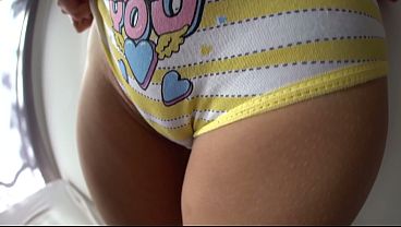 Nafsu Ibu Tiri Menggoda, Aku Dipaksa Menggoda Ayah Tiriku