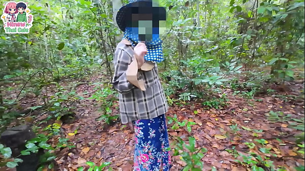สาวไทยวัยใสเก็บเห็ดในป่า โดนจับเย็ดหีร้องครวญคราง