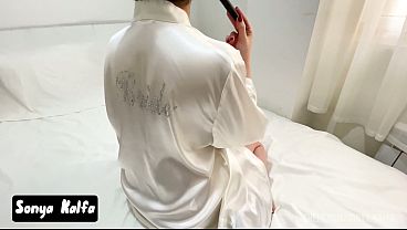 Pengantin Arab Berpantat Besar Menggoda Ayah Tirinya