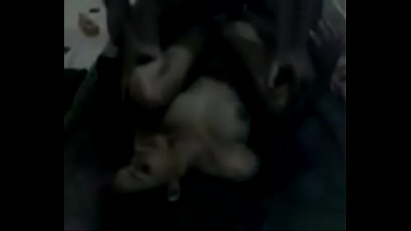 Pasangan Desi Imut Dan Seksi Bikin Video Panas, Cek Desi-scandals.com Untuk Yang Lebih Seru