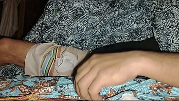 Malam Tadi, Ibu Tiri Kasih Kenikmatan Gila, Aku Masukin Dua Jari Ke Memeknya Sampe Mentah.