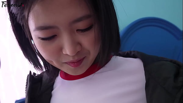 Korea – Goyang Seksi Pacar Dengan Stoking Hitam Menggoda