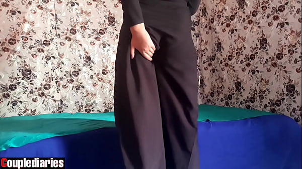Istri Hijab Arab Lagi Sange, Langsung Telpon Selingkuhannya.