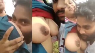 Dasar Mesum, Ngecap Susu Pacar Di Tempat Umum Desi Bikin Makin Liar.