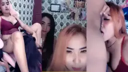 Moza Nyuruh Binatangnya Jilat Memek Sampe Basah Kuyup.