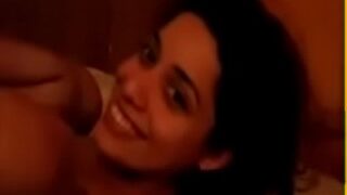 Tonton Video Mesum Lesbian India, Dua Cewek Montok Saling Menggoda.