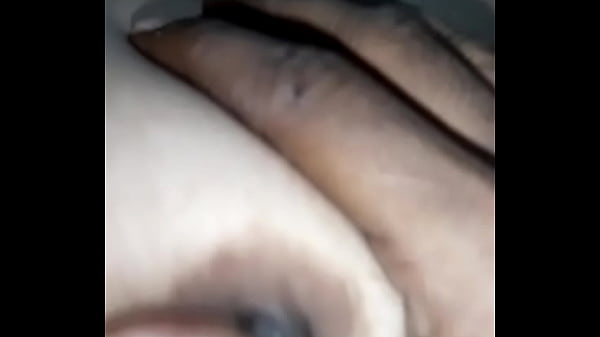 Hiru Bhabhi Sange Gosok-gosok Badan, Sensasi Panas Bikin Nagih.