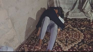 Panasnya Hubungan Mesum Kakak Ipar Dan Adik Ipar Desi India, Saling Menggoda Di Ranjang.