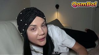 Ngentot Seru Bareng Elnaz, Stepsister Hijab Turki Yang Bikin Muncrat