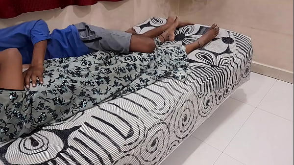 Berondong Kurus Desahin Bininya Sampe Muncrat, Istri Hindu Hot Digenjot Habis-habisan