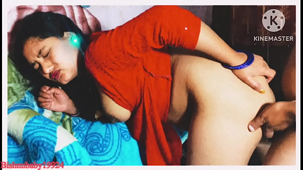Pacar Lagi Digebukin Gaya Desi, Basah Kuyup Sampe Muncrat