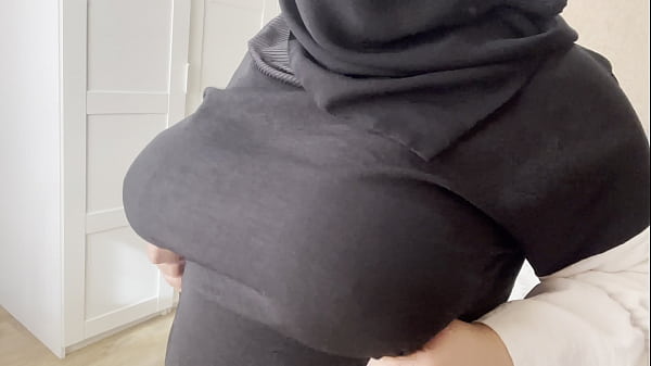 Temen Lu Yang Arab, Istrinya Pamer Tetek