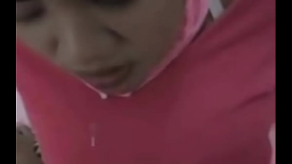 Hijabnya Dibuka, Nafas Mulai Sesak—satu Sentuhan Bikin Makin Liar.
