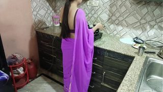 Ibu Tiri Desi India Bikin Kejutan Buat Anak Tiri Vivek Di Ultahnya, Ngomong Mesum Pake Suara Hindi Yang Bikin Makin Panas.