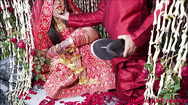 Keluarga India Yang Baru Menikah, Malam Pertama Penuh Gairah Tanpa Batas, Siap Digebuk Habis-habisan.