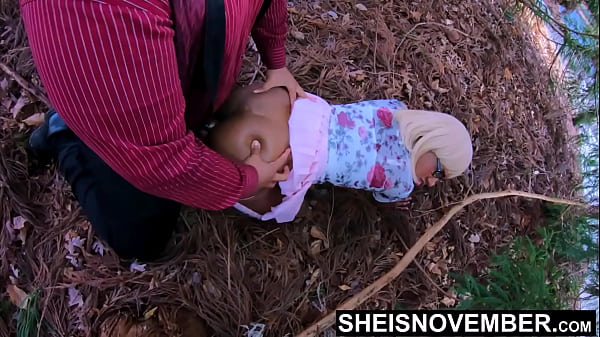 Gebukin Anak Tiri Mungilku Di Hutan, Posisi Doggy & Misionaris, Kontol Gede Bapak Tiri Ngegas Mentah-mentah, Pussy Mulus Polos, Ngewe Liar Di Tanah, Stepfamily Hitam Ekstrem.