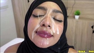 Muslimah Jilbab Abg Digenjot Keras Sampe Crot Di Muka