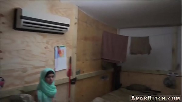 Operasi Pussy Run Pertama Kali, Ngentot Arab Di Lubang Belakang!