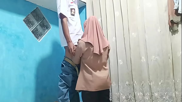 Murid Ngewe Bu Guru Selesai Jam Sekolah, Enggak Kuat Nahan Nafsu.