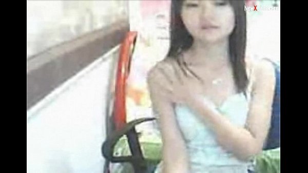 Cewek Cina Seksi Di Depan Kamera, Siap Bikin Lo Tegang
