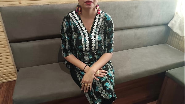 Jija Jii Ketagihan Sama Goyangan Saali Yang Bikin Nafsu, Tembakin Memek Dan Lobang Belakangnya Sambil Moans Hindi.