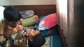 Cowok Baru Tunangan Nikmatin Ngewe Amatir Sama Ceweknya Yang Masih Polos