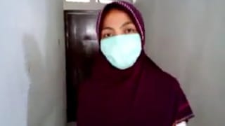 Jilboobs Pake Masker, Coli Sambil Dicekik Kain Basah.