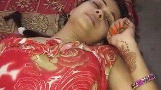 Pengantin Baru Desa, Memek Basah Siap Digenjot.