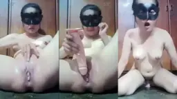 Silvia Chan Colmek Dildo Bikin Makin Basah.