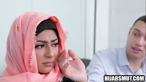 Gadis Jilbab Terpaksa Digarap Bule Amerika