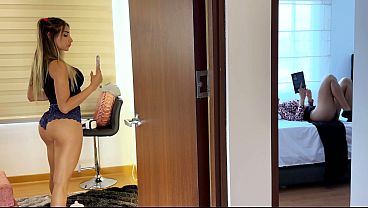 Ibu Mertua Seksi, Dengar Desahan Panas Dari Kamar Sebelah, Langsung Nafsu Dan Mainin Diri Sendiri!