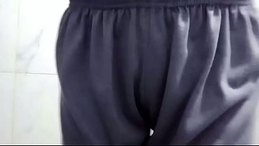 Desi Istri Lagi Ngelucu, Video Panas Bikin Ngilu.