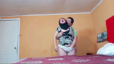 Wanita Berhijab Digeboyong Doggy Style, Nafsu Terpuaskan.
