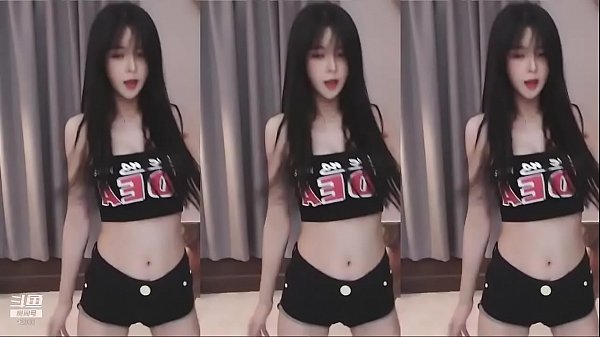 Cô Gái Trung Quốc Nhảy Múa Với Thân Hình Nóng Bỏng, Mời Gọi Khao Khát.