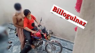Hot Xxx Dikocok Temen Di Atas Motor, Suara Hindi Bikin Makin Panas