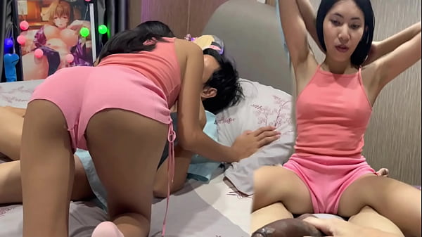 Kakak Tiri Panas Puasin Nafsuku, Dia Biarin Aku Rekam Juga!!