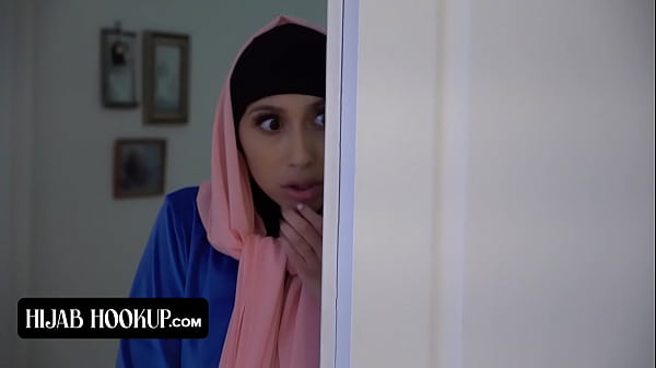 Ngentot Memek Sempit Cewek Cantik Berhijab Sama Instruktur Horny Yang Bikin Makin Pengen