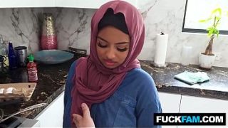 Ebony Hijabi Cewek Belajar Jadi Nakal Banget, Hadiya Honey Sama Allen Swift