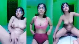 Alfi Togeng Ngewe Di Atas Ranjang Sama Pacar, Crot Di Mana-mana.