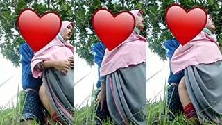 Ukhti Crot Di Kebun, Teriak “aduh Dalem Banget, Sakit Tapi Nikmat”