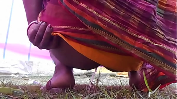 Desi Bulu Ketek Basah Kencingin Kontol