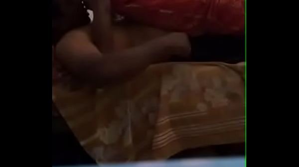 Desi Istri Di Atas, Nunggingin Suami Sambil Gerakin Pinggul Basah