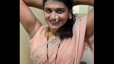 Wanita India Seksi Pamer Ketiak Bikin Ngilu